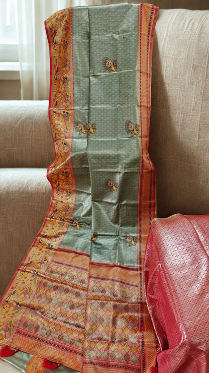 Peach Pink Kanjivaram Silk Saree with Green Border
